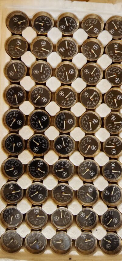 مانومتر برنجی 350 بار طرح کریکت - Image 2